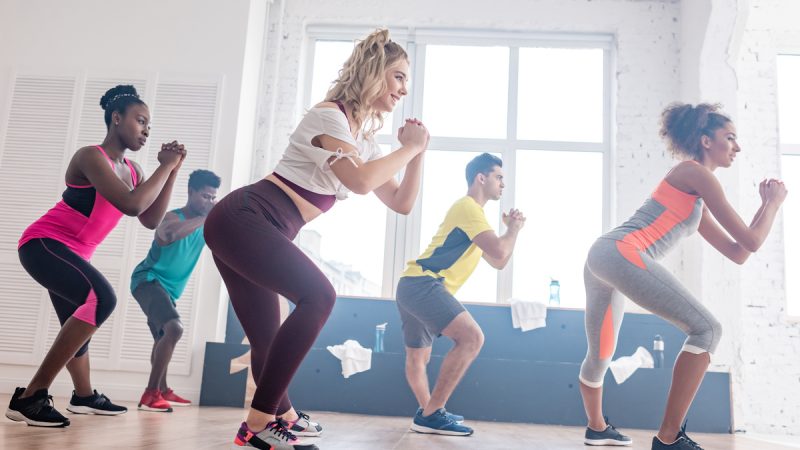 Affondi laterali: come si eseguono, muscoli coinvolti e benefici