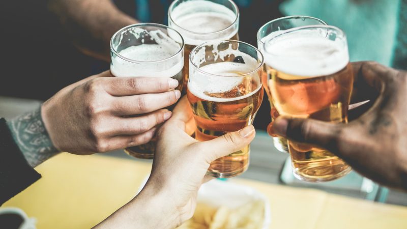 La verità sulla birra: fa ingrassare davvero o è solo una leggenda metropolitana?