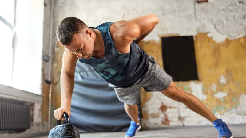 Esercizi calisthenics: quali sono, benefici e muscoli coinvolti