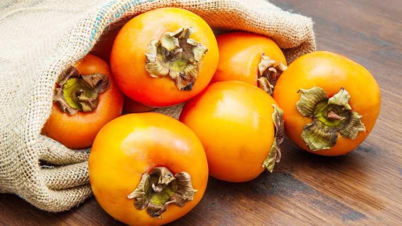 I cachi maturi fanno ingrassare? Scopri la verità su questi frutti