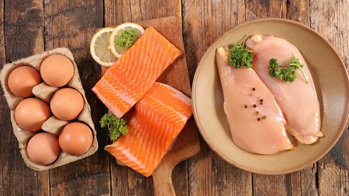 Dieta proteica per dimagrire 10 kg in 15 giorni: vantaggi ed esempio di menu