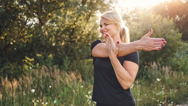 Esercizi per le spalle: come eseguirli e benefici