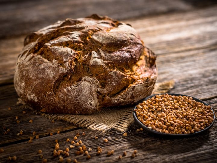 Il pane di segale fa ingrassare? Tutta la verità sull’alternativa al pane bianco
