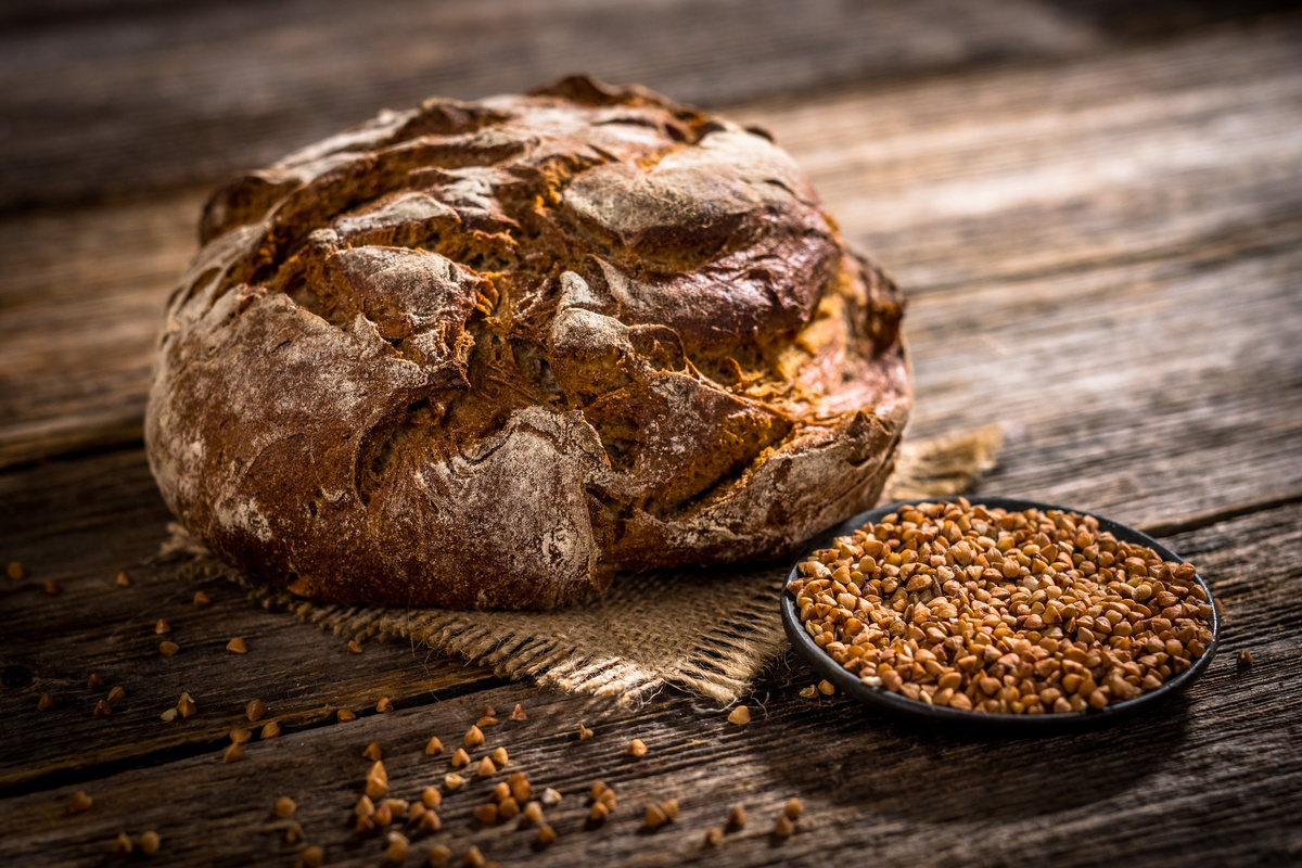 Il pane di segale fa ingrassare? Tutta la verità sull’alternativa al pane bianco