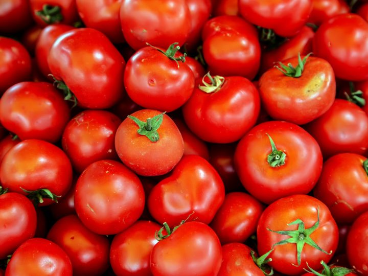 I pomodori fanno ingrassare? Tutti i consigli per una dieta equilibrata