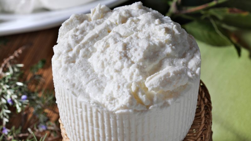 La ricotta fa ingrassare? Scopri come introdurre questo alimento nella tua dieta