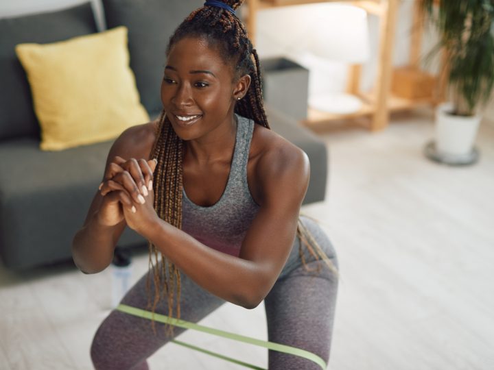 Sissy squat: come eseguirli e benefici