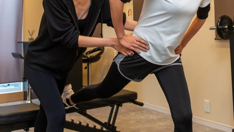 Stacchi rumeni: come eseguirli, muscoli coinvolti e benefici