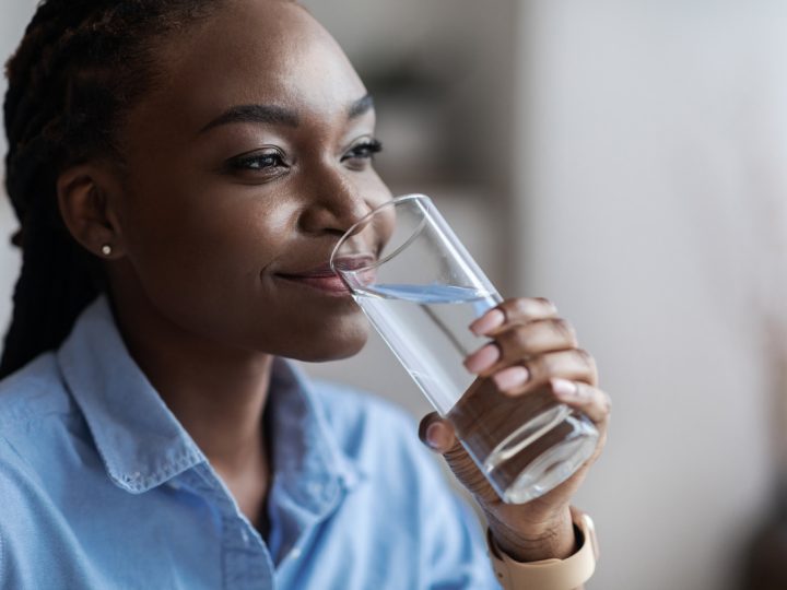 Dieta dell’acqua: vantaggi ed esempio di menu