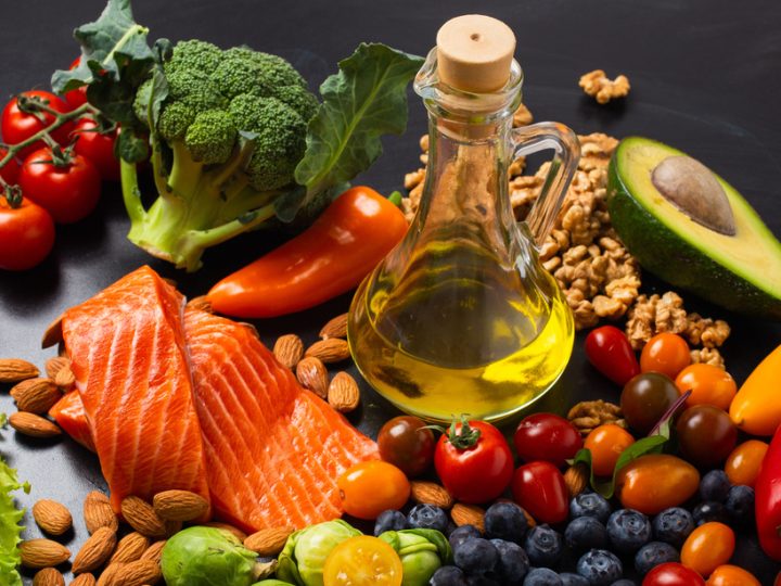 Dieta sana: i vantaggi ed esempio di menu