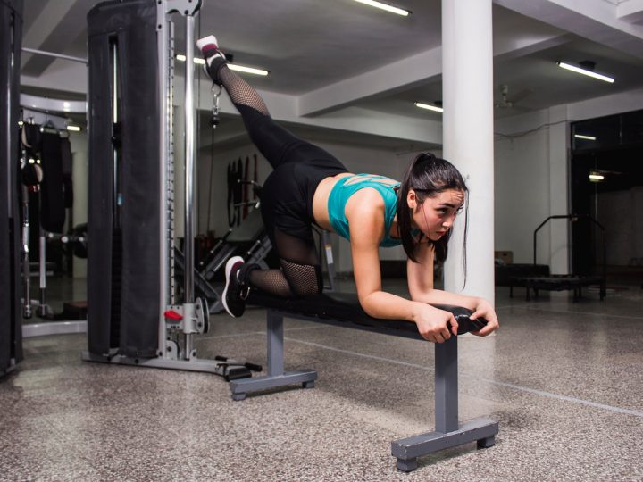Gluteus machine: come usarla e benefici