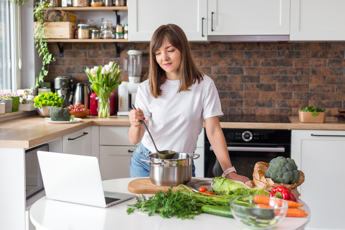 Dieta vegana equilibrata: vantaggi e esempio di menu