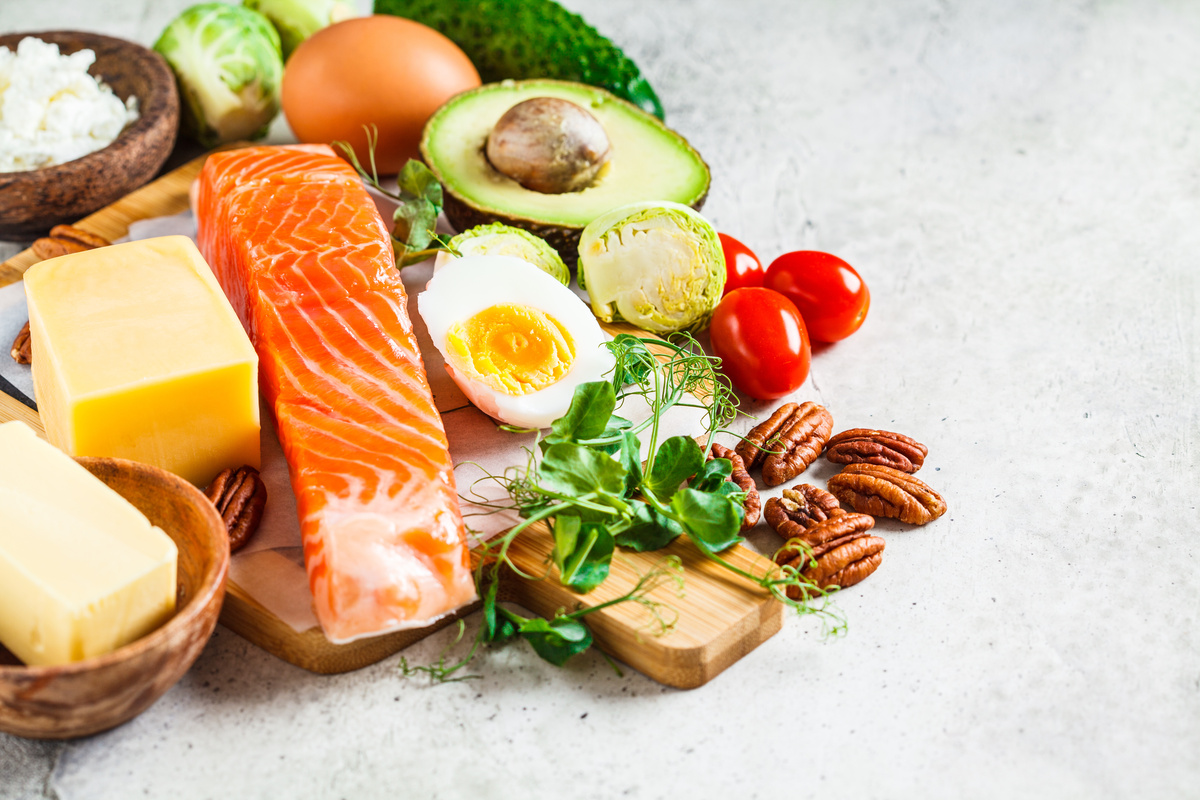Dieta chetogenica 2 settimane: benefici ed esempio di menu