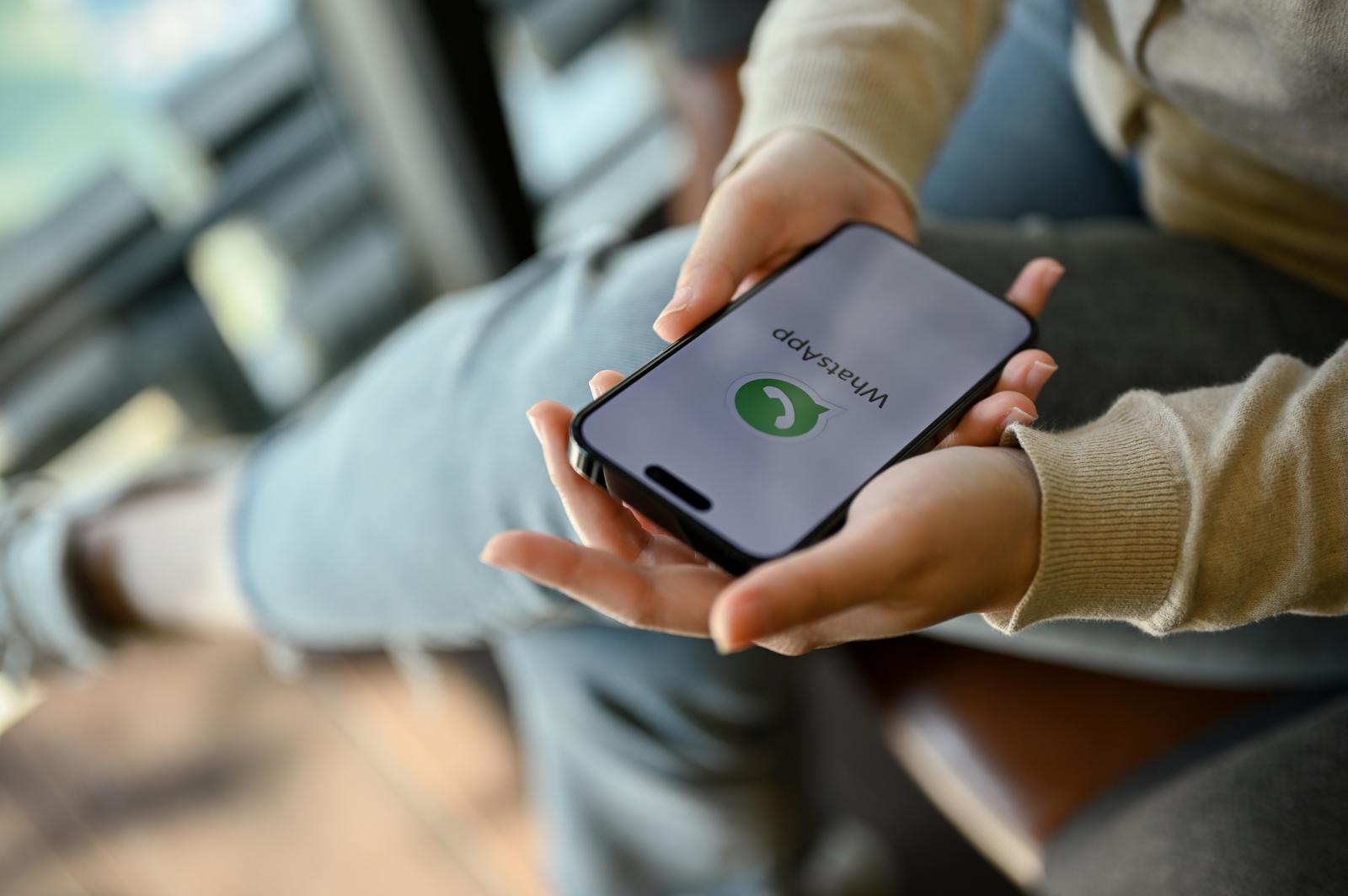 Perché non vedo lo stato di un contatto su WhatsApp?