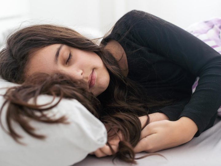 Sognare Coccodrilli: Viaggio nell’Inconscio Selvaggio
