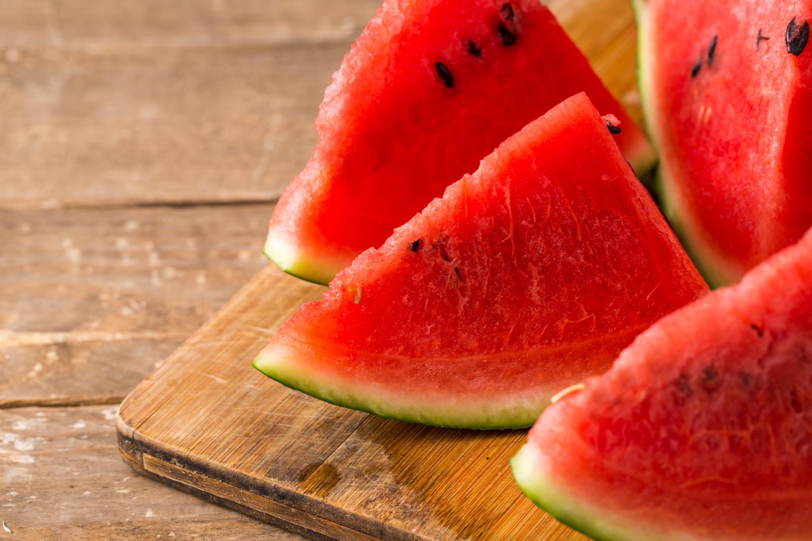 Valori Nutrizionali Anguria: Scopri i Segreti Salutari di Questo Succoso Superfood Estivo!