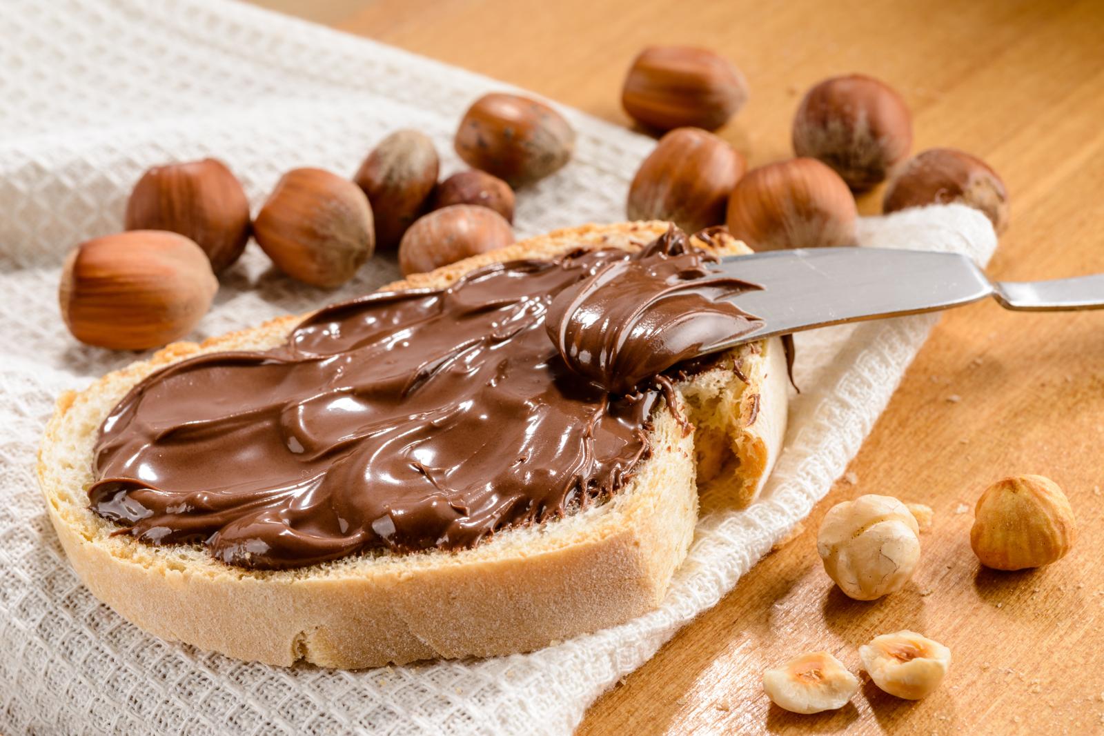 Valori Nutrizionali Svelati: La Verità Dietro il Gusto Irresistibile della Nutella!