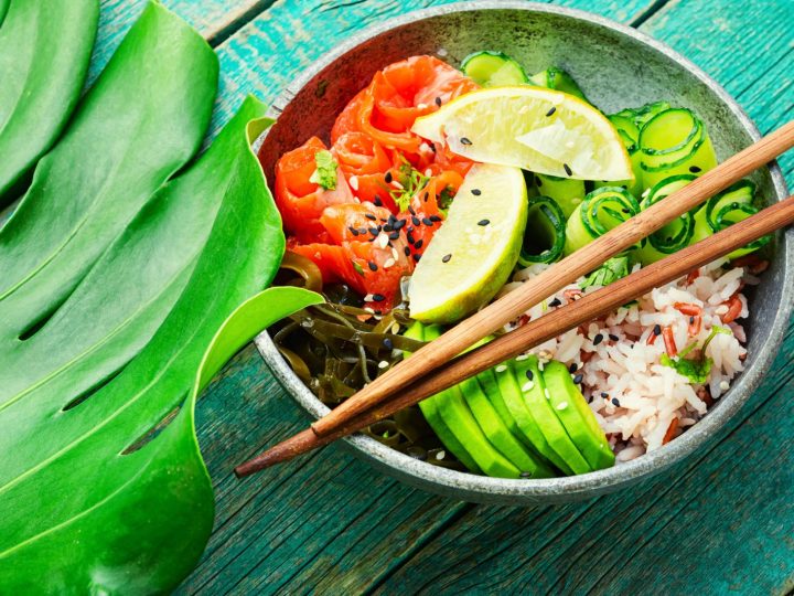 Il Poke Bowl e la Verità sul Peso: Scopri Se Questo Trend Gastronomico Nasconde Calorie Insidiose!