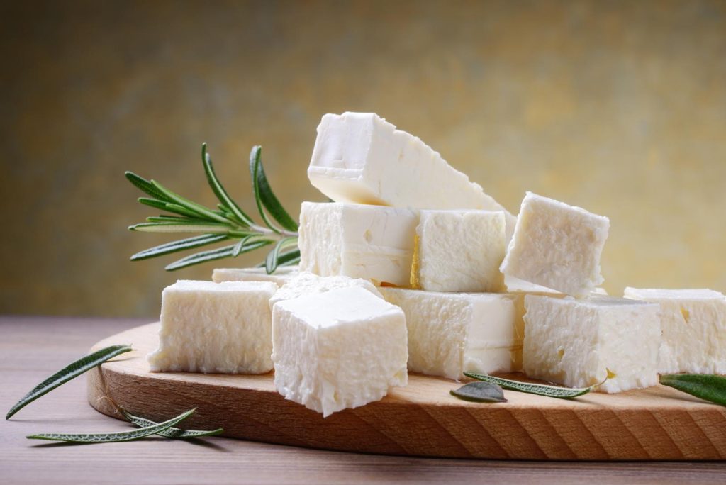 la feta fa ingrassare