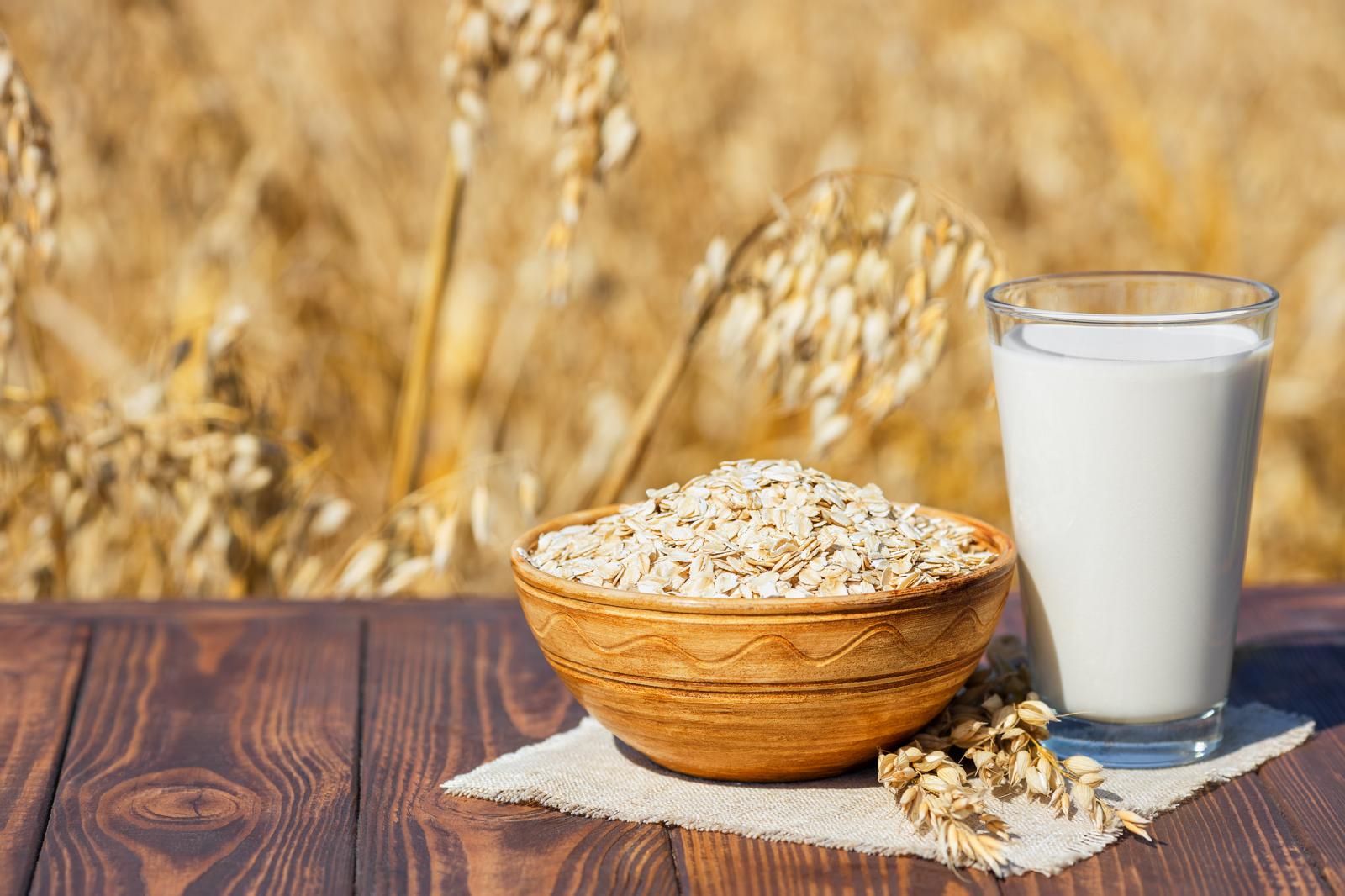 Latte di Avena: Il Nuovo Nemico della Bilancia o l’Alleato Perfetto per la Tua Linea?