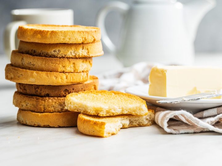 Le fette biscottate sulla bilancia: Sveliamo il mistero delle calorie nascoste che influenzano il tuo peso!